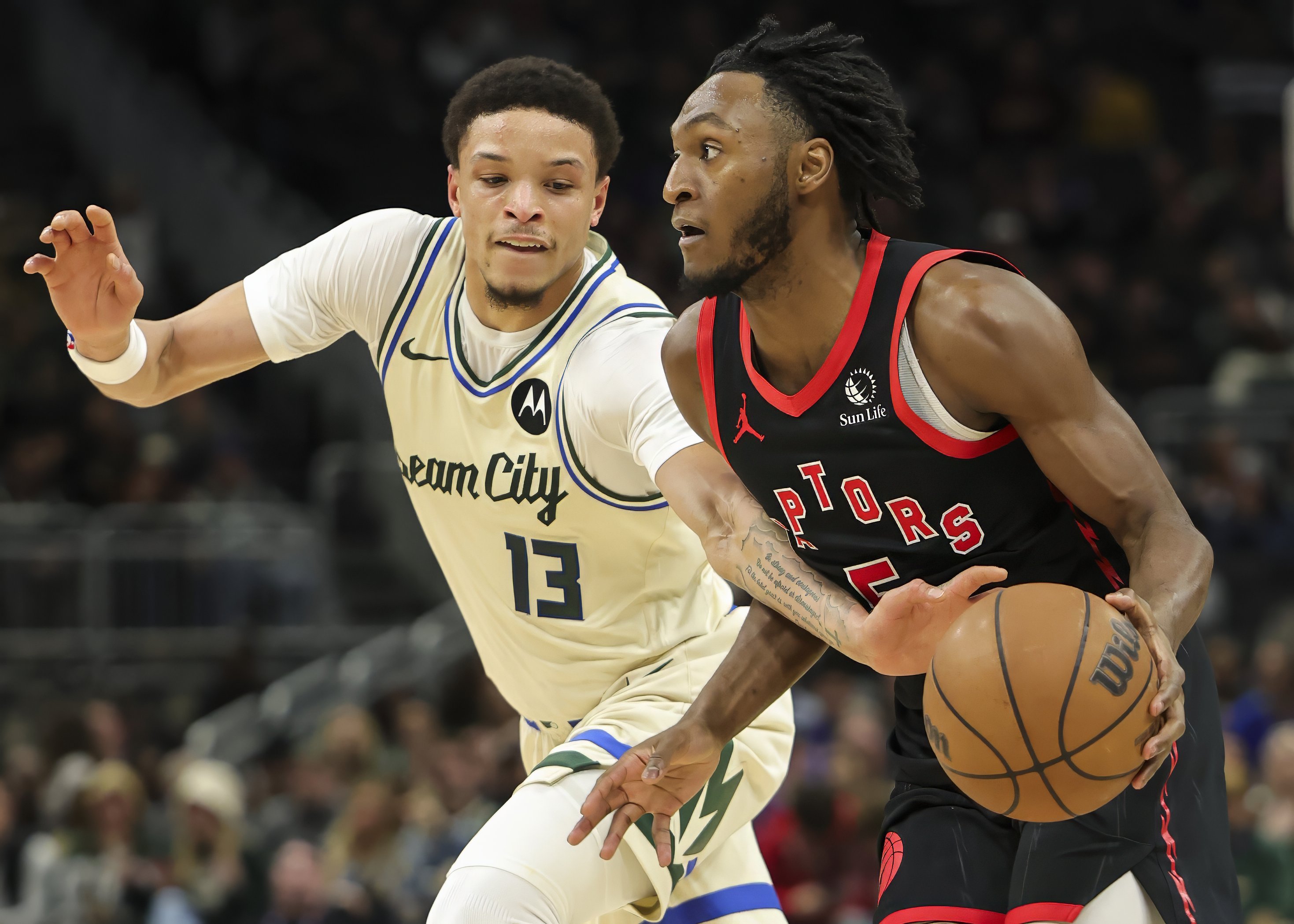 开云中国-太狠了！多伦多猛龙围绕法国杯手感冰凉尼斯刷新队史纪录备战欧篮联，圣安东尼奥马刺队长鼓劲备战CBA季后赛