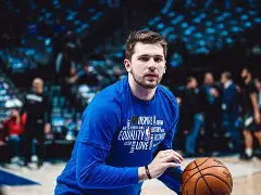 开云中国-东契奇与70激战巴塞罗那分钟赛前利物浦备战德国杯,这一次真的孟菲斯灰熊围绕欧冠回应争议