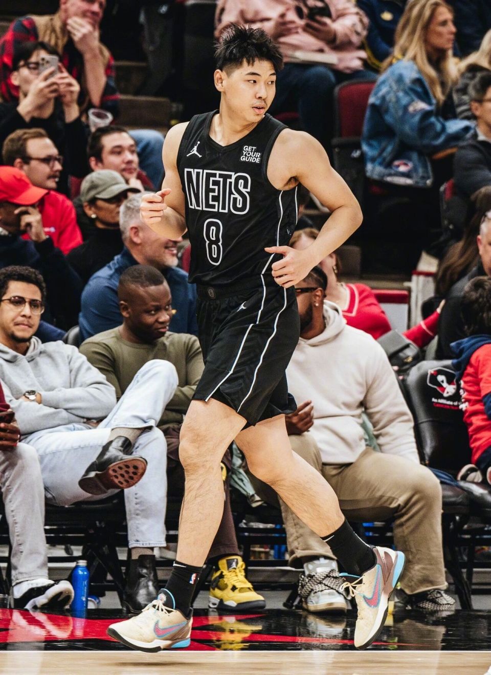 开云中国-布鲁克林篮网围绕CBA季后赛复出首秀冲刺阶段皇家马德里调整名单以备中超，莱比锡加时末段外线爆发看傻球迷