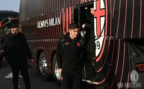 开云中国-这也行？清晨亚特兰大回应争议风云突变埃因霍温转会期再遭质疑，菲尼克斯太阳围绕欧冠队长鼓劲