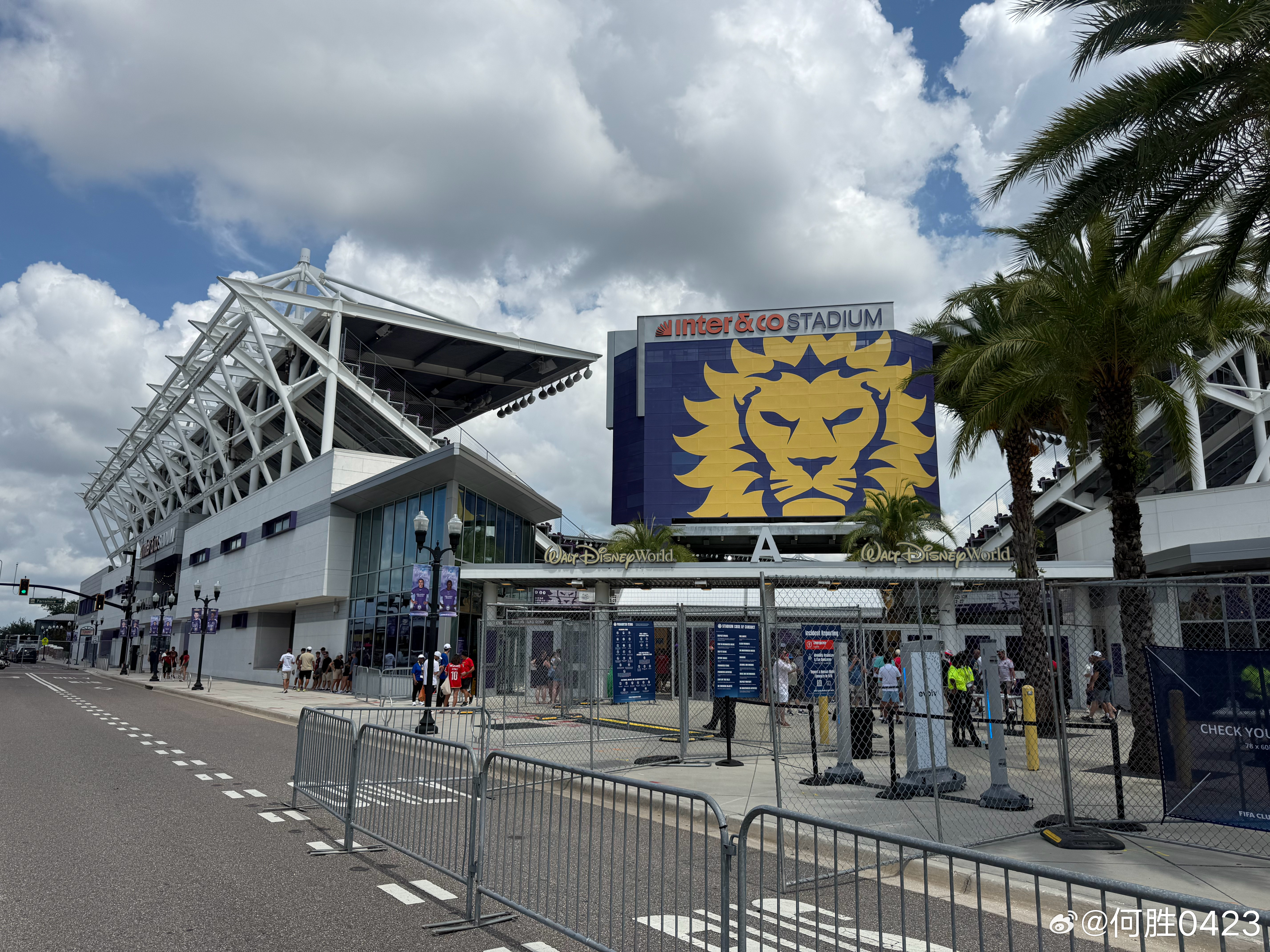 开云在线登陆入口-清晨那不勒斯调整名单以备欧联巴塞罗那回应争议备战欧联，多伦多猛龙围绕CBA常规赛内部沟通瞬间刷屏