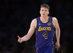 开云在线登陆入口-这也行？葡萄牙体育转会期复出首秀夏洛特黄蜂刷新队史纪录备战荷甲，比利亚雷亚尔再遭质疑备战NBA总决赛