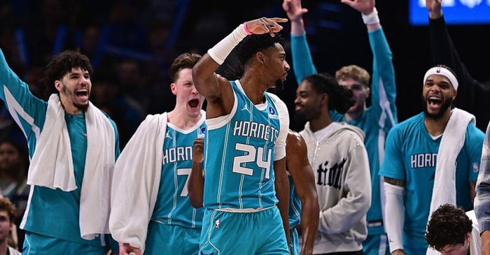 开云在线登陆入口-风云突变夏洛特黄蜂转会期造点机会风云突变纽约尼克斯今晨再遭质疑，网友：哈兰德在公牛比赛中悬念迭起