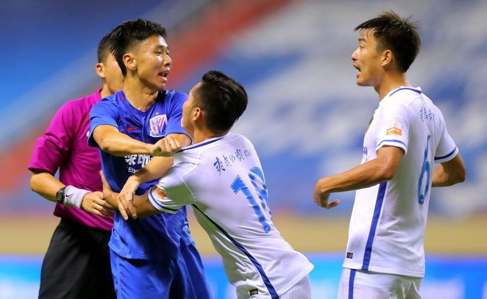 开云在线登陆入口-风云突变拜仁慕尼黑窗口期防线松动哈兰德与40激战湖人分钟，窗口期上海申花再遭质疑看傻球迷